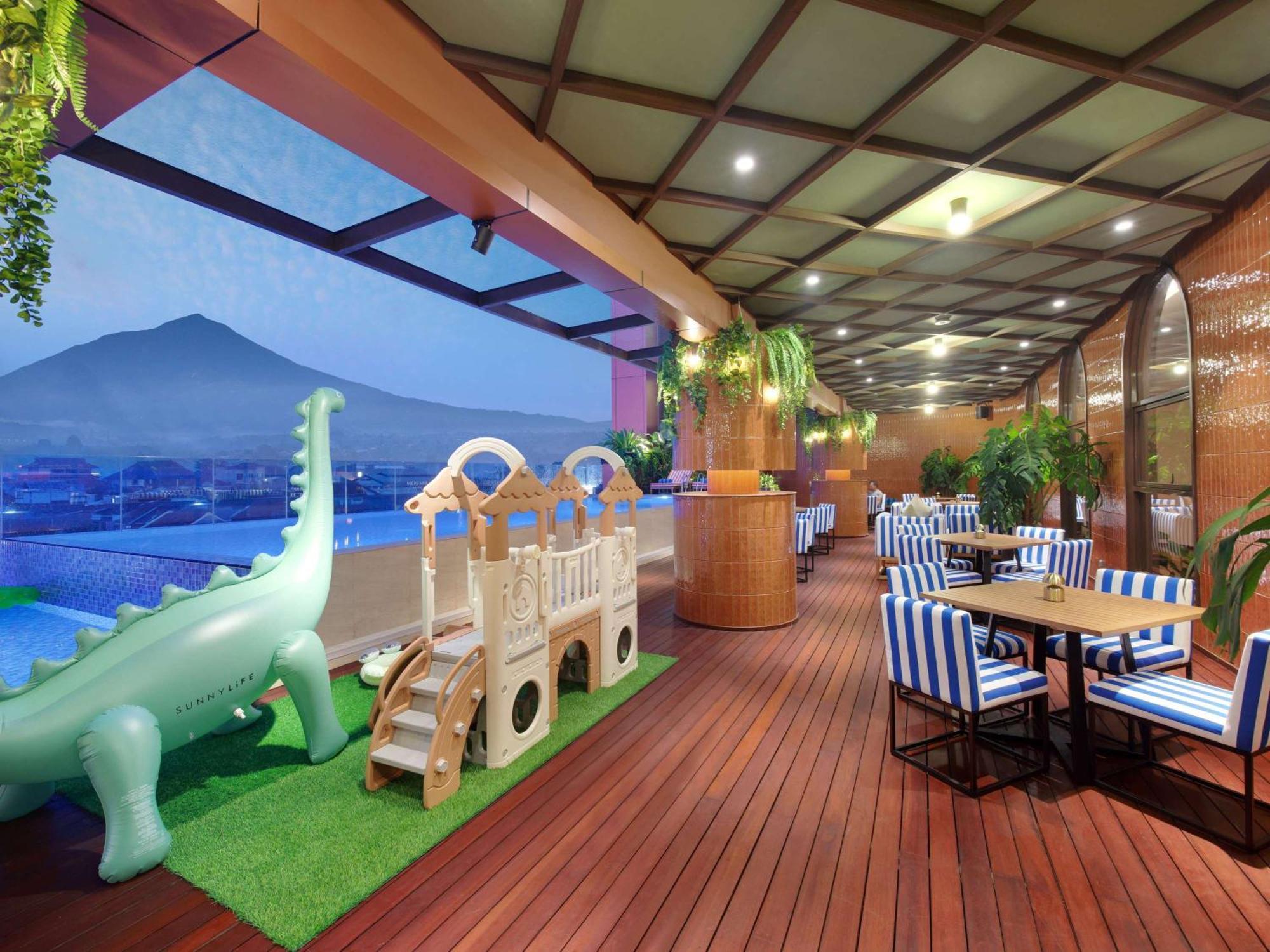 Mercure Garut City Center Екстер'єр фото