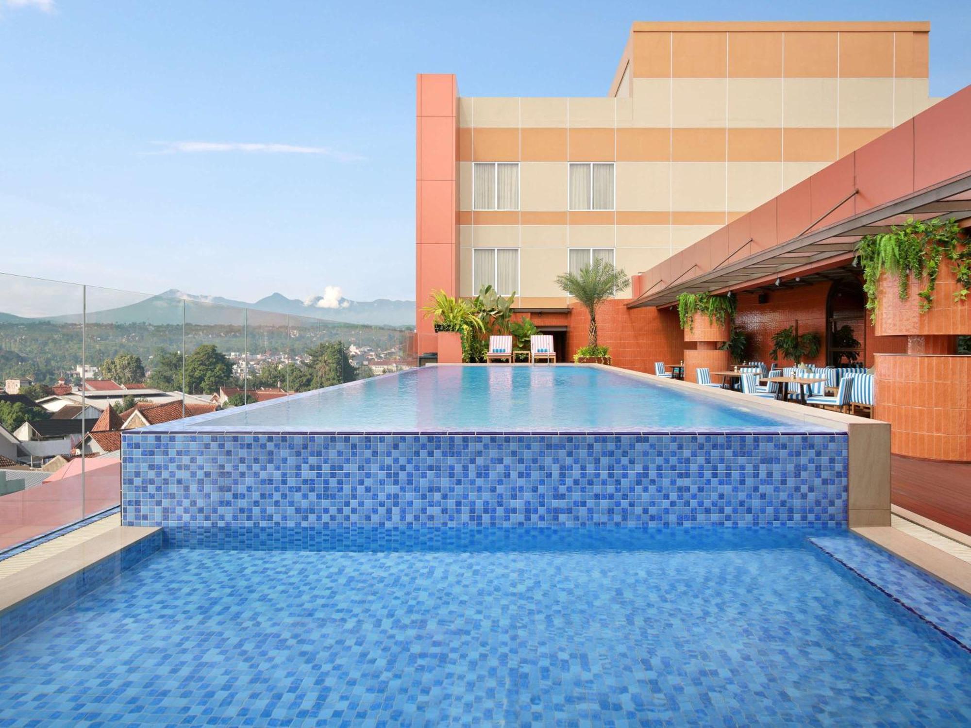 Mercure Garut City Center Екстер'єр фото